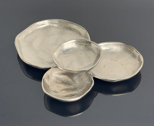 Silver Textured Clustered Plates