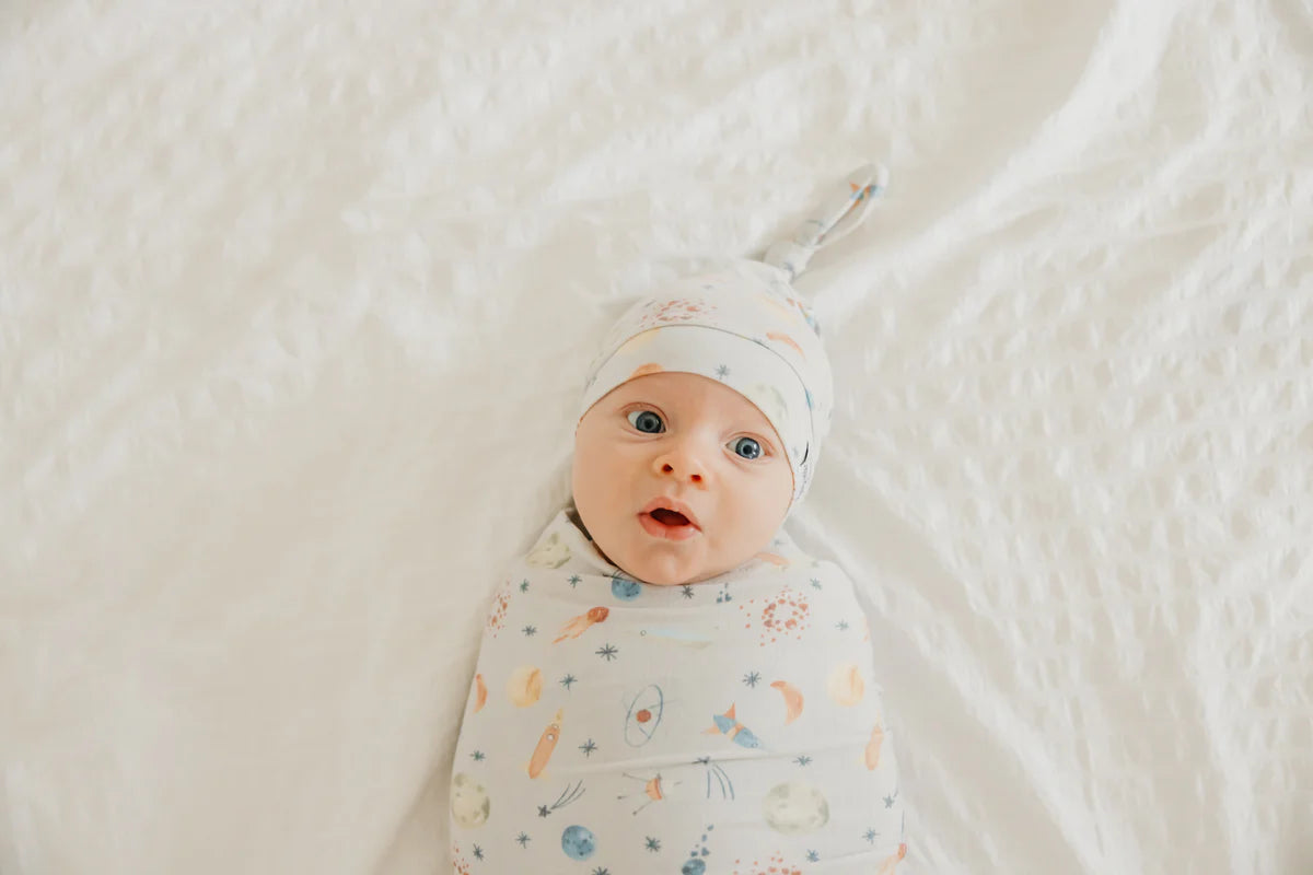 Copper Pearl Cosmos Top Knot Hat 0-4m